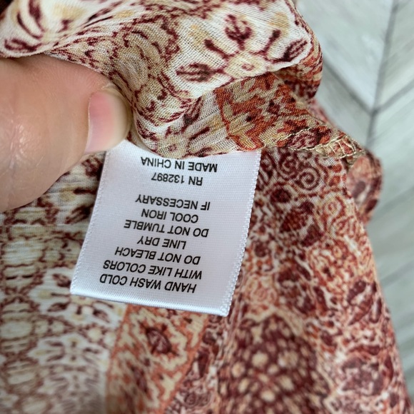 Rose & Olive brown floral boho blouse medium. - Picture 6 of 7